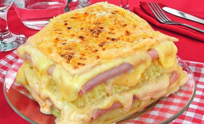 Lasanha de batata com molho branco confira já esta receitinha