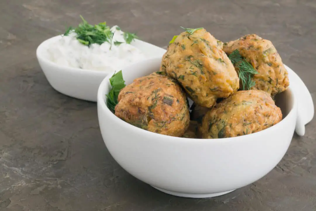 Vem aprender fazer esse Bolinho de Arroz com Espinafre na Airfryer e surpreenda a todos!