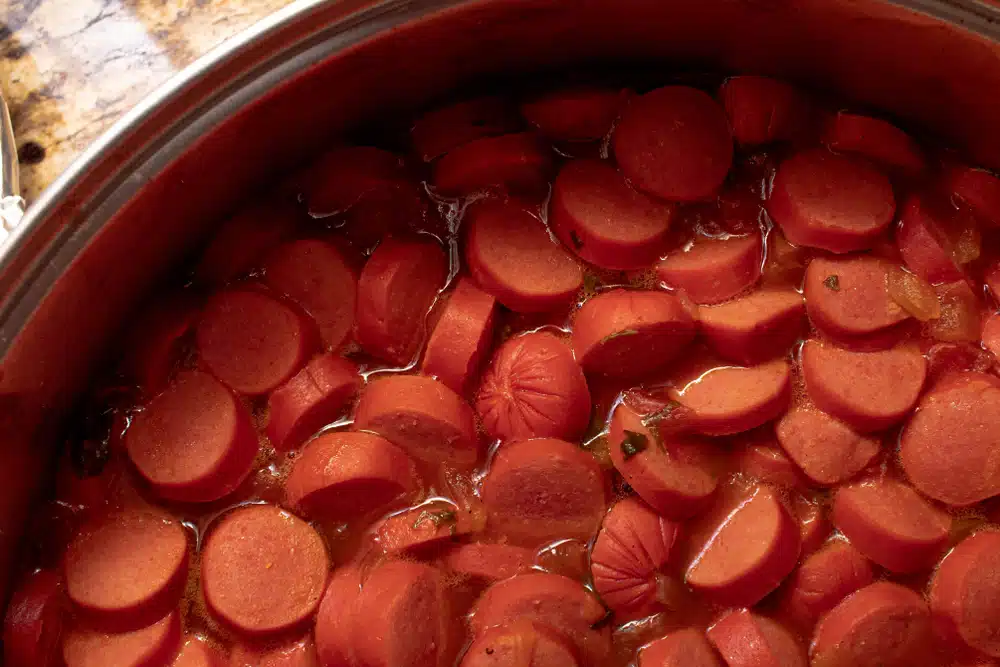 Satisfação à Mesa com Nossa Incrível Receita de Molho de Salsicha Especial!