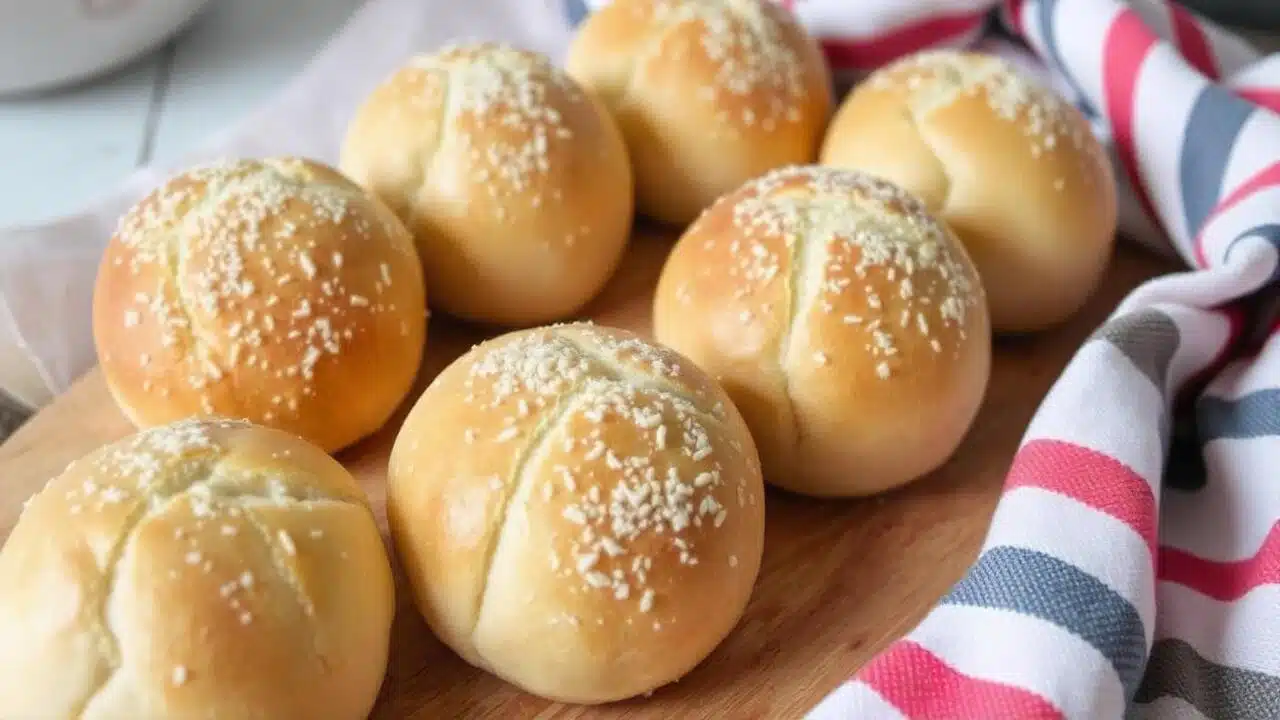 Receita de Pão de Leite Fofinho com 3 Ingredientes