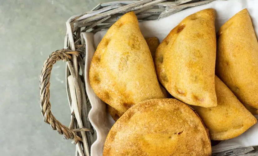Pastel de Forno Simples com Apenas 3 Ingredientes: Fácil e Delicioso