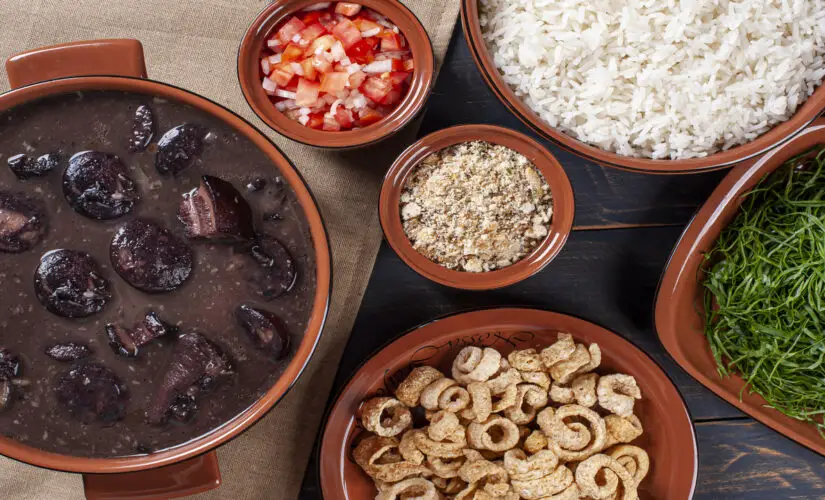 Como Preparar uma Feijoada Perfeita para 20 Pessoas