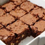 Brownie sem farinha branca e sem açúcar simplesmente divino