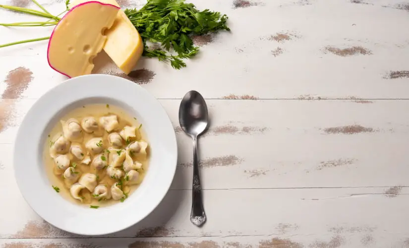 Sopa de Capeletti Tradicional Italiana