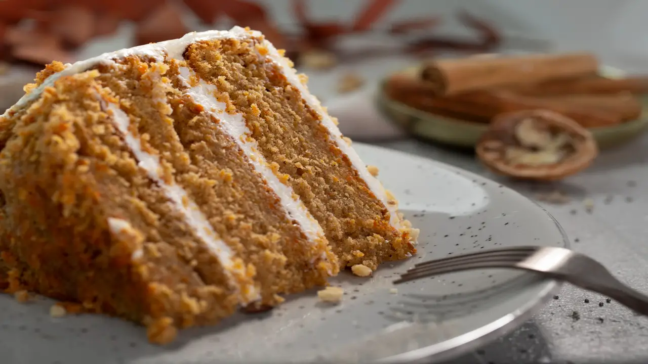 Descubra Como Fazer o Autêntico Bolo de Cenoura Americano