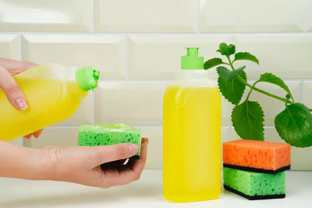Detergente de Cozinha Eco-friendly: Limpeza Natural e Sustentável