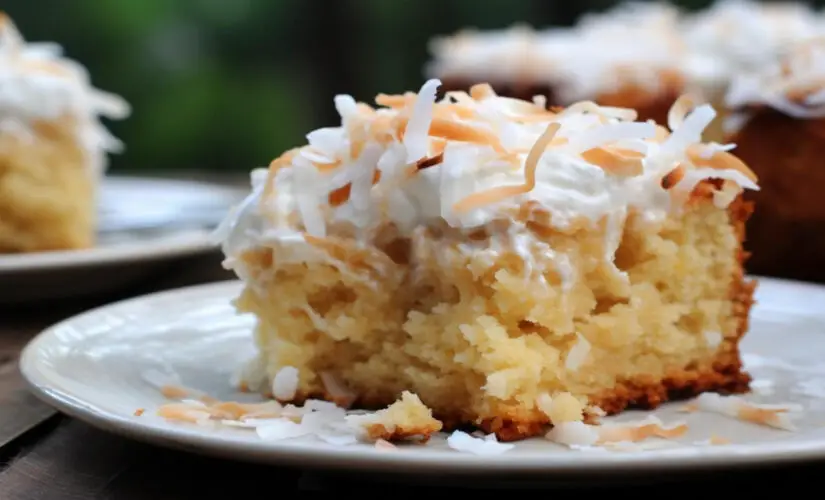 Bolo de Abacaxi com Coco Molhado: Receita Fácil e Saborosa