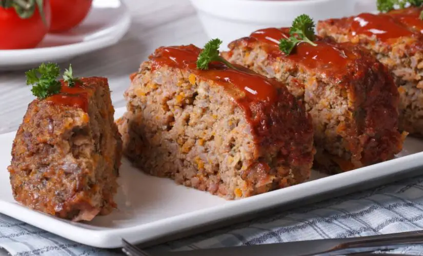 Bolo de Carne Moída com Pão Amanhecido