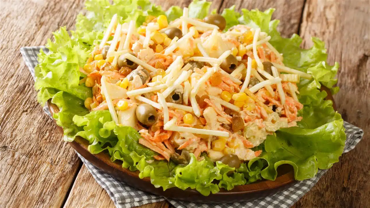 Salpicão de Frango que Aprendi com Minha Mãe: Receita Deliciosa e Simples