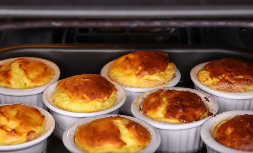 Suflê de Queijo Pecorino Caseiro: Sofisticação em Sua Cozinha