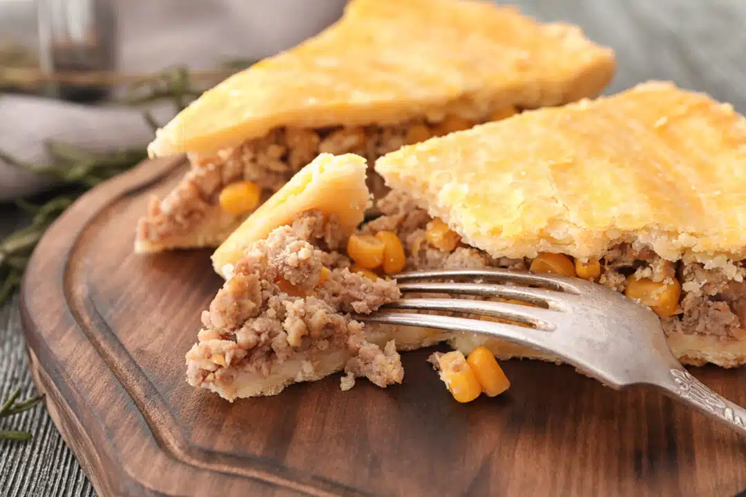 Torta de Carne Moída e Milho Uma Refeição Cheia de Sabor