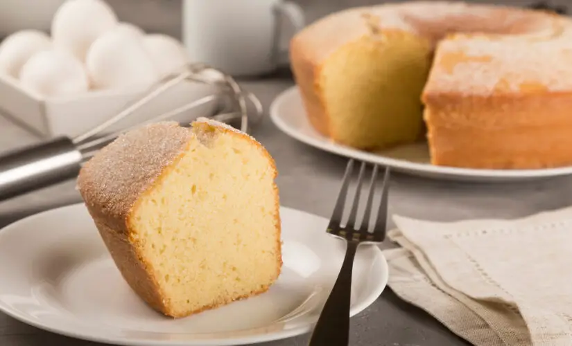 Bolo de Maizena Simples com essa Receita Rápida e Saborosa