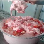 Recheio de Mousse de Morango repleto de pedacinhos suculentos