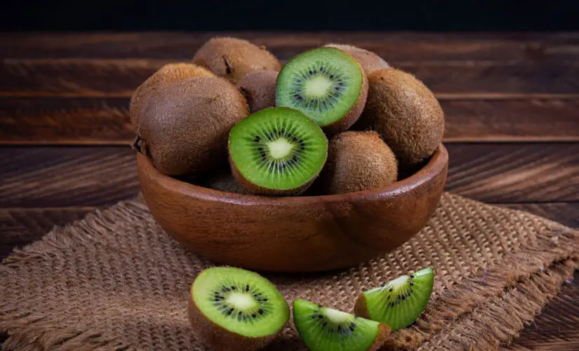 Como Plantar Kiwi em Casa e Ter Frutas Sempre ao Alcance