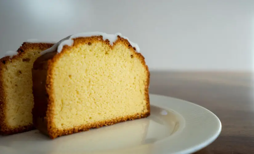 Receita de Bolo de Leite Condensado Perfeito para o Café da Tarde