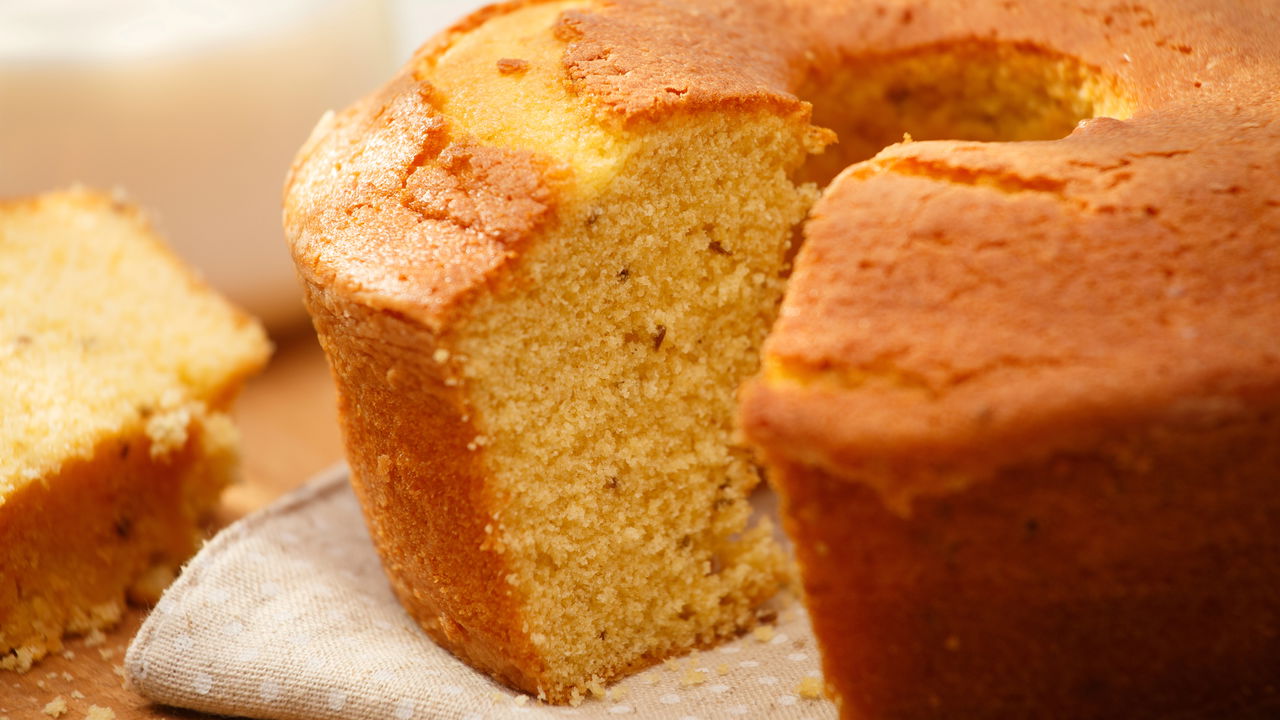 Receita de Bolo de Fubá Fofinho e muito Irresistível