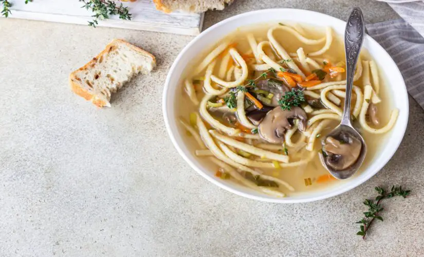 Sopa de Macarrão com Legumes