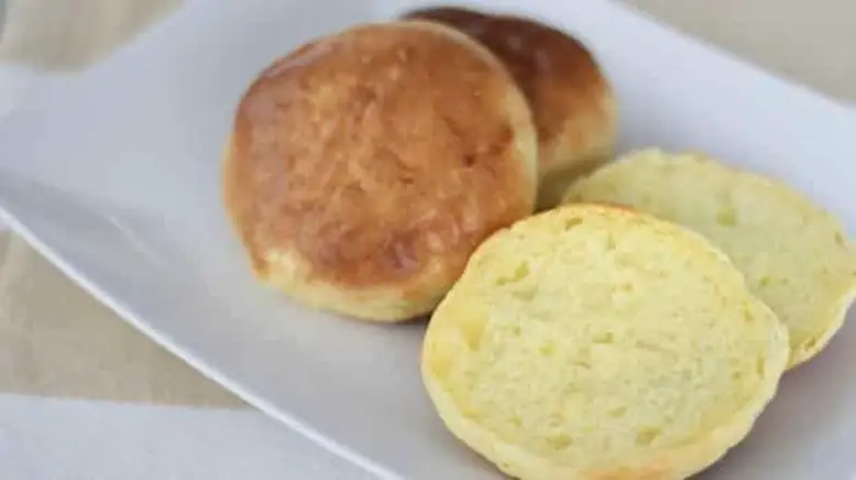 Pão de 3 ingredientes Muito fácil e Diferente você tem que fazer já