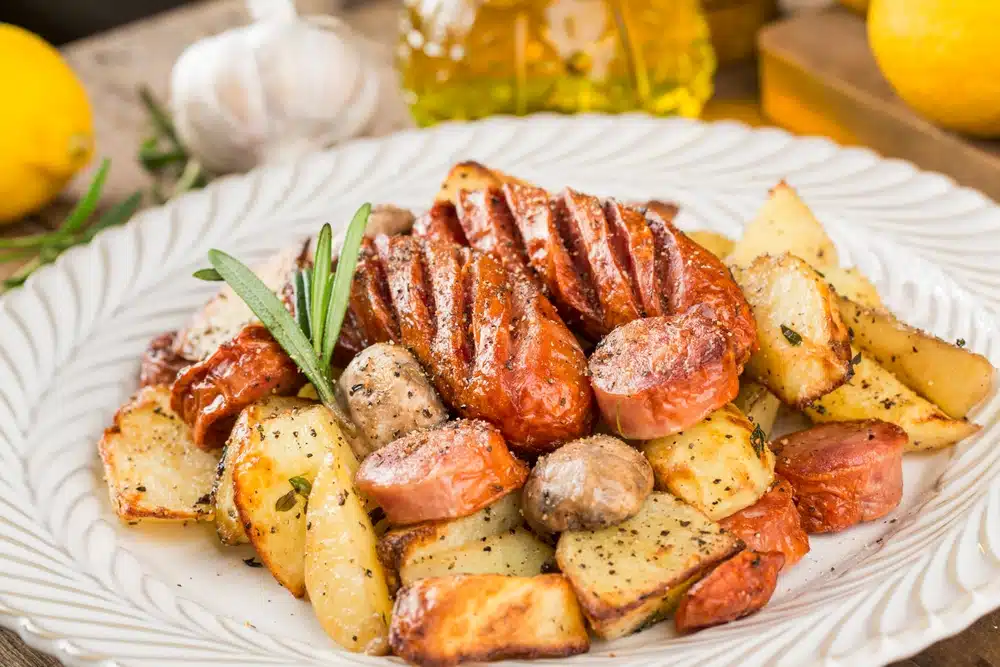 Linguiça com Batatas - Receitas Simples e Deliciosas que Encantam!