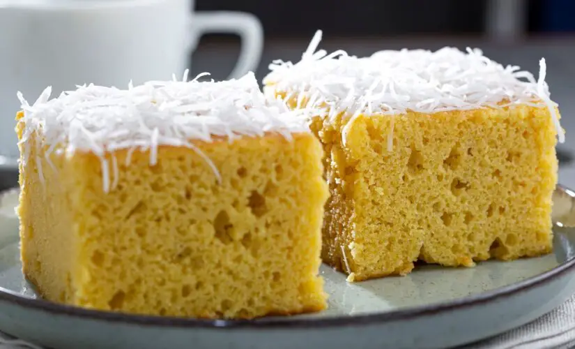 Faça esse Bolo de fubá com leite de coco fácil