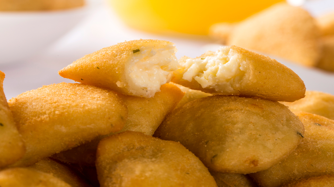 Receita de Pastel de Massa Cozida Assado ou Frito