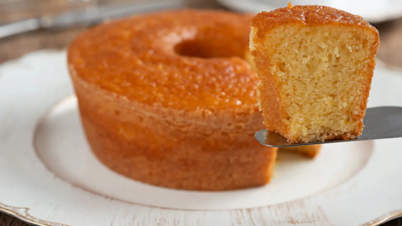 Bolo de Fubá Simples: A Receita que Derrete na Boca