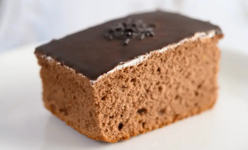 O Melhor Bolo de Chocolate de Liquidificador em 40 Minutos