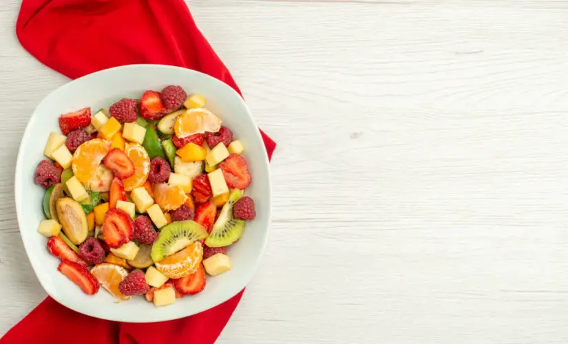 Receita de Salada de Frutas Simples e Saborosa em 15 Minutos