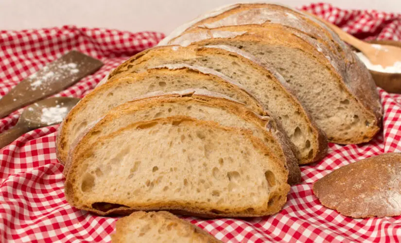 Como Preparar Pão Caseiro Sem Mistérios e Cheio de Sabor