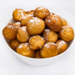 Receita de Bolinho de Chuva com Açúcar e Canela