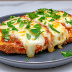 Frango à Parmegiana com Muito Queijo Gratinado