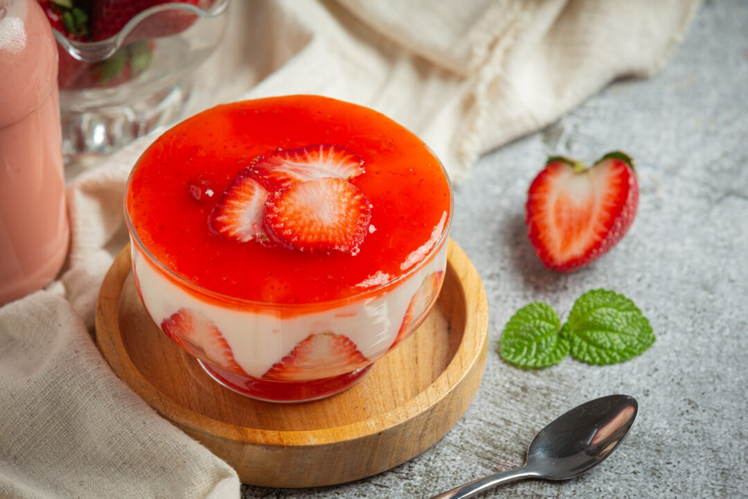 Como Fazer Gelatina com Creme de Leite Muito Cremosa e Muito Fácil