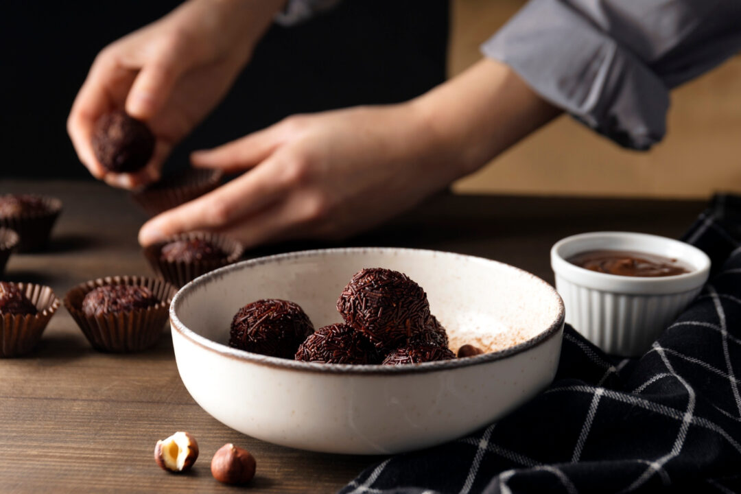 Receita de Brigadeiro com Creme de Leite Fica Mais Gostoso!