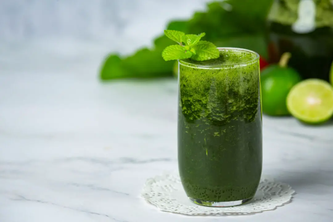 Receita de Suco Detox para Desinchar e Melhorar a Digestão!
