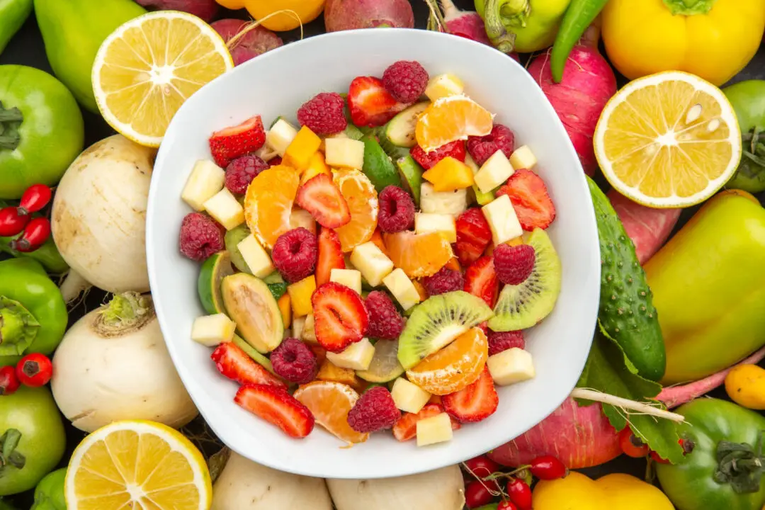 Salada de Frutas Simples e Deliciosa para o Verão