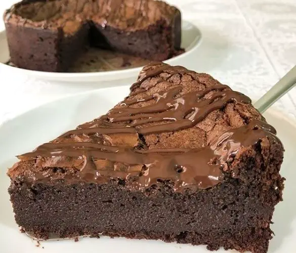 Torta de chocolate com 3 ingredientes Transforme seu dia em alegria