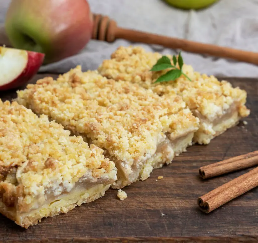 Receita de Cuca de Banana com Massa Leve e Macia!