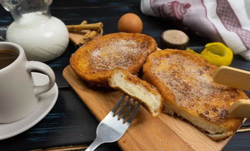 A Melhor Receita de Rabanada Dourada e Cremosa!