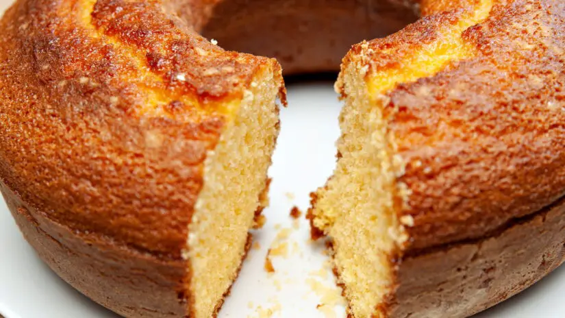 Receita de Bolo de Fubá Fofinho e muito Irresistível