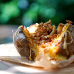 Receita de Batata Recheada Simples e Cremosa!
