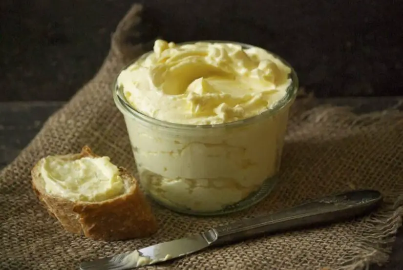 Manteiga Caseira com 2 ingredientes Passo a Passo: Guia Completo