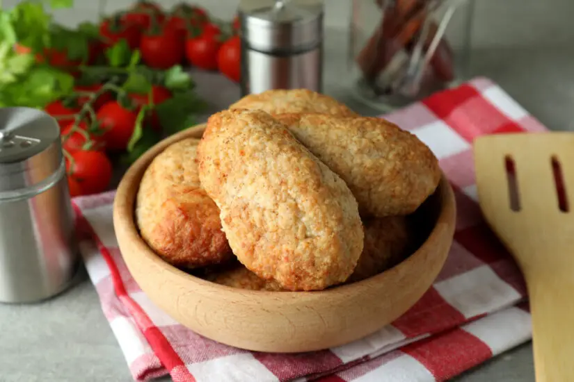 Como Fazer Bolinho de Arroz Perfeito com Sobra do Almoço!