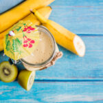 Como Fazer Vitamina de Banana Cremosa e Natural!!