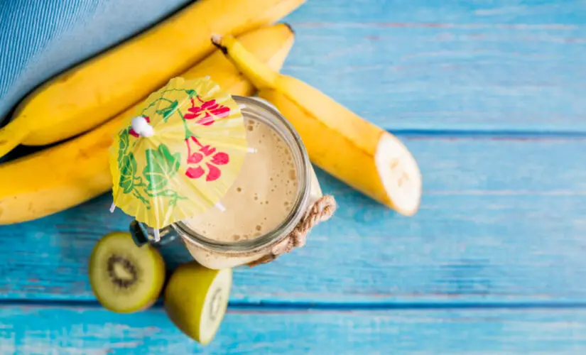 Como Fazer Vitamina de Banana Cremosa e Natural!!