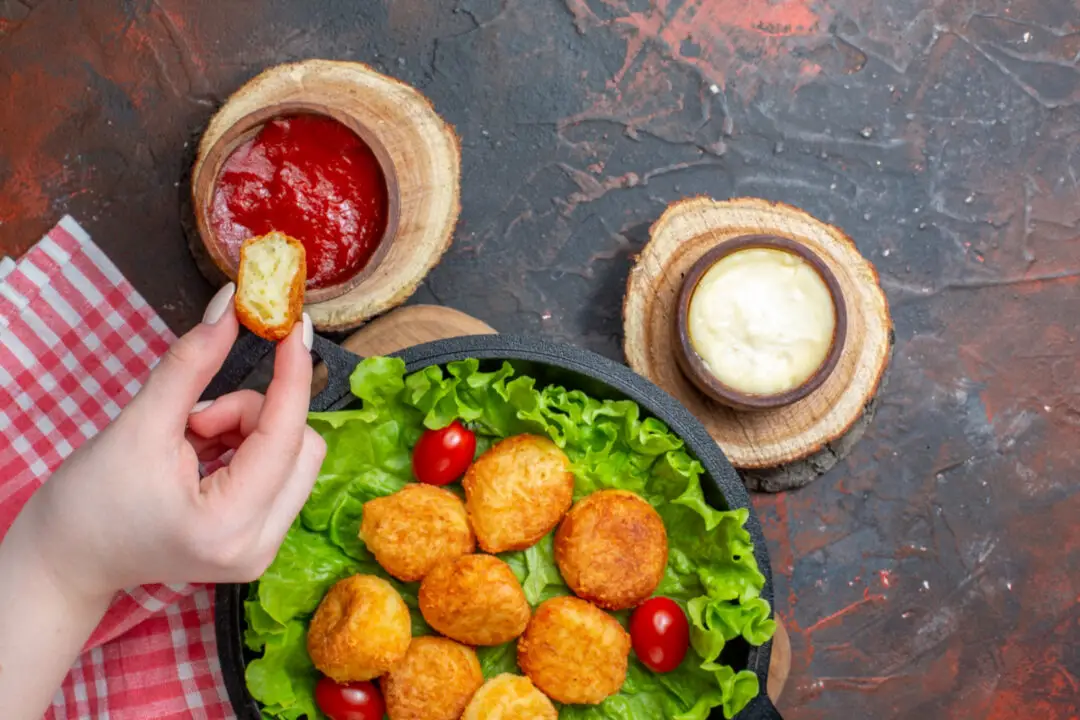 Bolinha de Queijo Super Cremosa por Dentro e Sequinha por Fora!