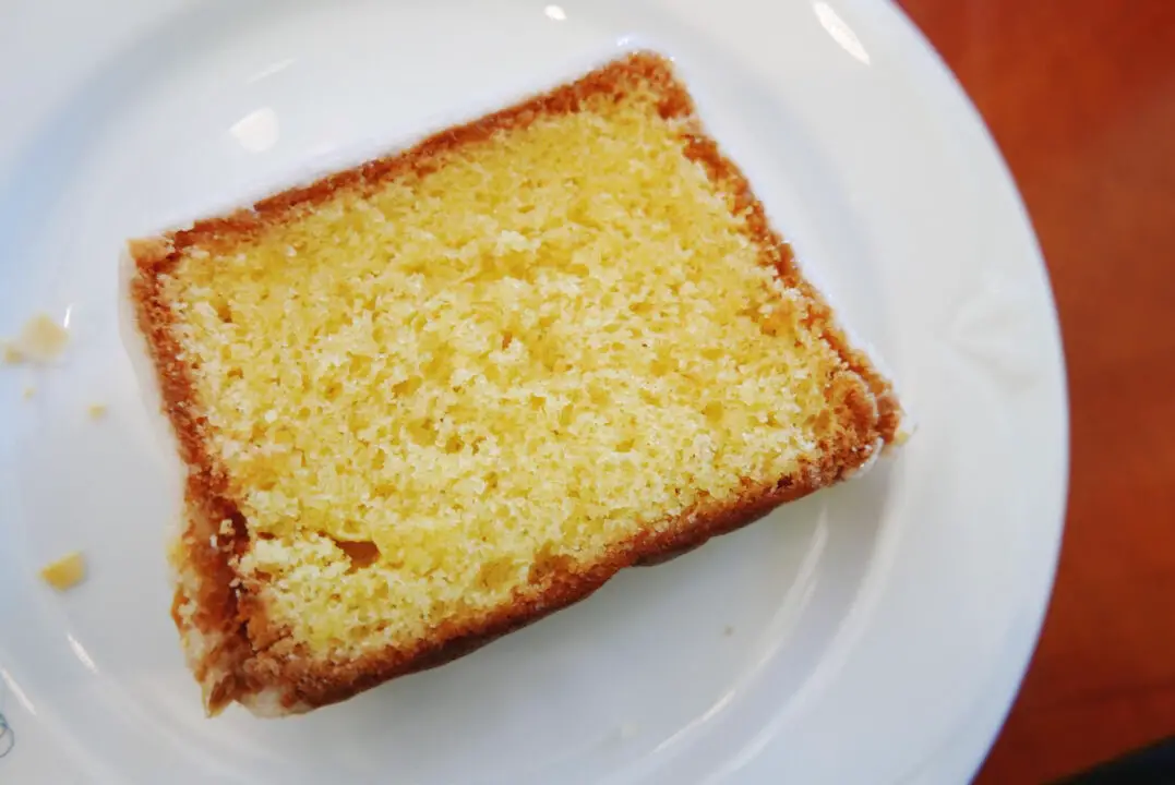 Receita de Bolo Fofo Amanteigado Perfeito para o Café da Tarde