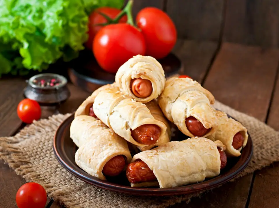 Enroladinho de Salsicha uma Receita Prática e Irresistível