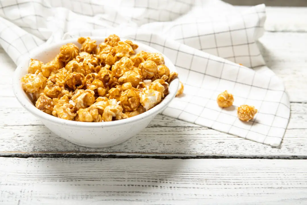 Pipoca Doce Crocante com 4 Ingredientes