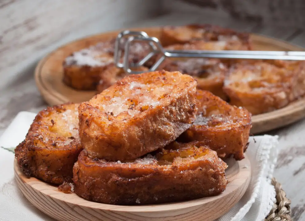 Rabanada na Air Fryer ou Frita? Aprenda as Duas Versões!