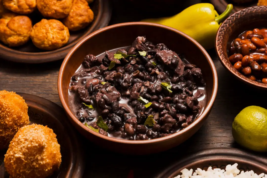 Receita de Feijoada para Reunir Família e Amigos!